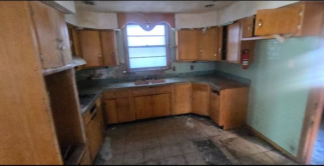 6933 S Honore Street, Chicago, IL 60636