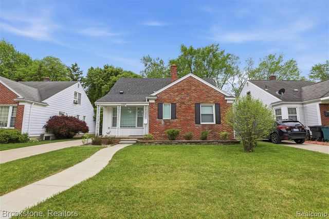 14085 Lincoln Street, Oak Park, MI 48237