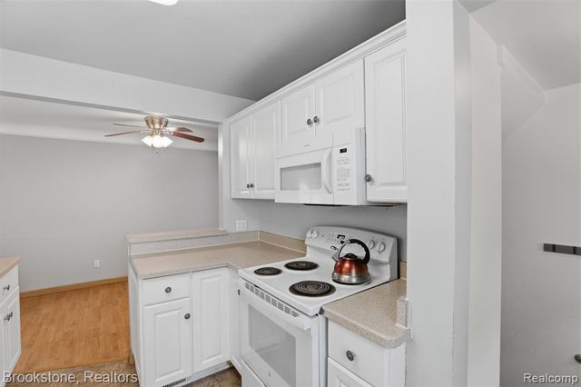 14085 Lincoln Street, Oak Park, MI 48237