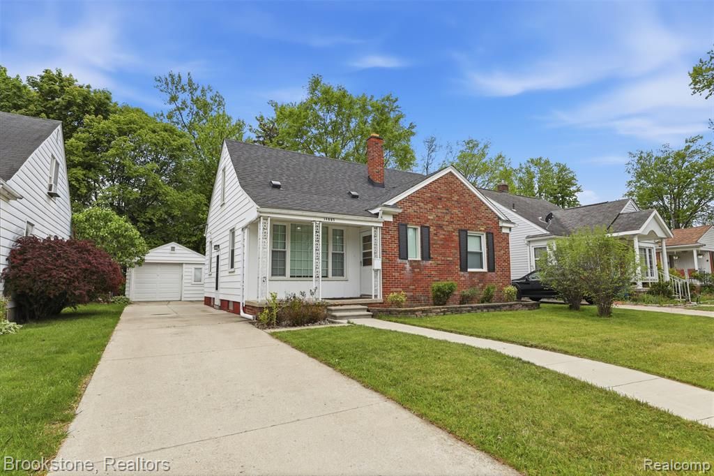 14085 Lincoln Street, Oak Park, MI 48237