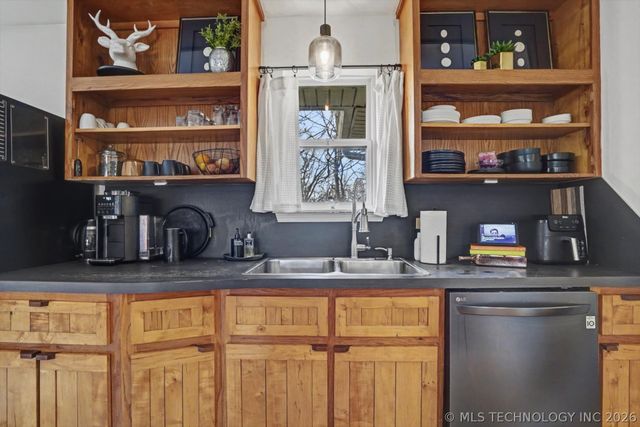 13736 W Teel Road, Sapulpa, OK 74066