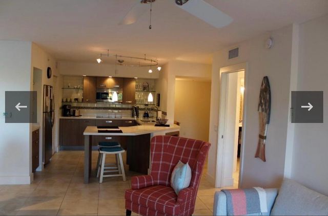 808 Villa Circle, Boynton Beach, FL 33435