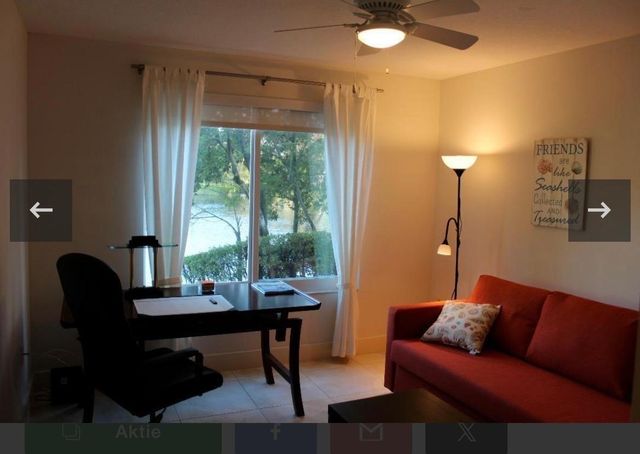 808 Villa Circle, Boynton Beach, FL 33435