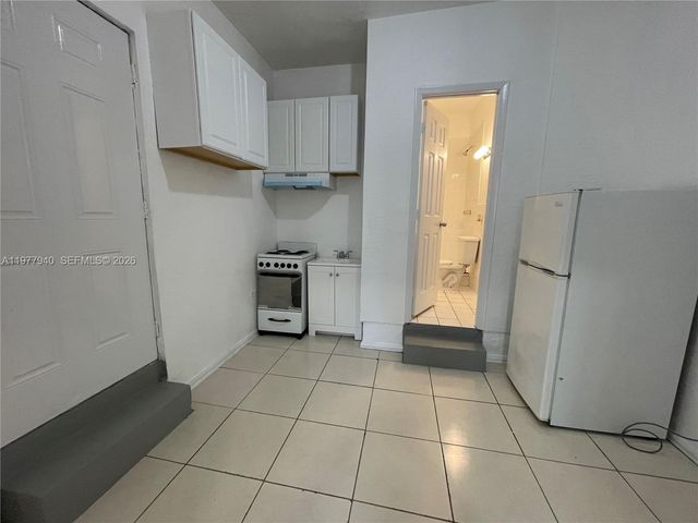 14735 NW 9th Ave B, Miami, FL 33168