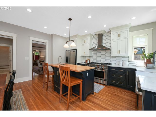 2817 Ne 24TH Ave, Portland, OR 97212