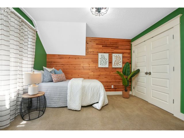 2817 Ne 24TH Ave, Portland, OR 97212