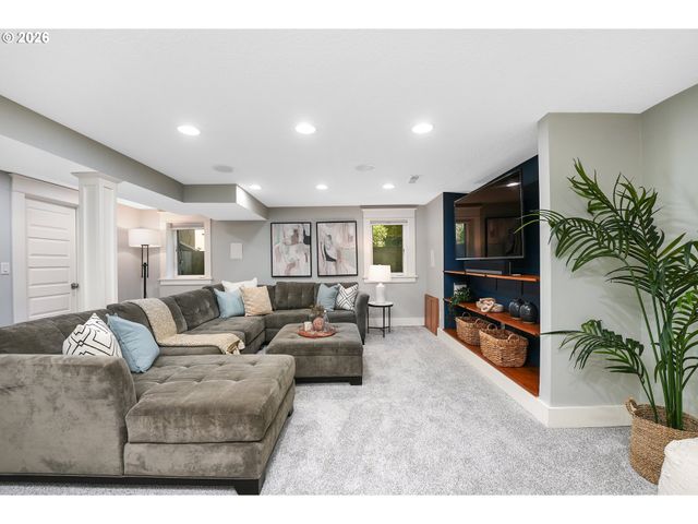 2817 Ne 24TH Ave, Portland, OR 97212