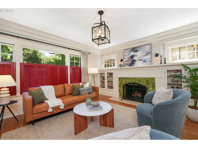 2817 Ne 24TH Ave, Portland, OR 97212