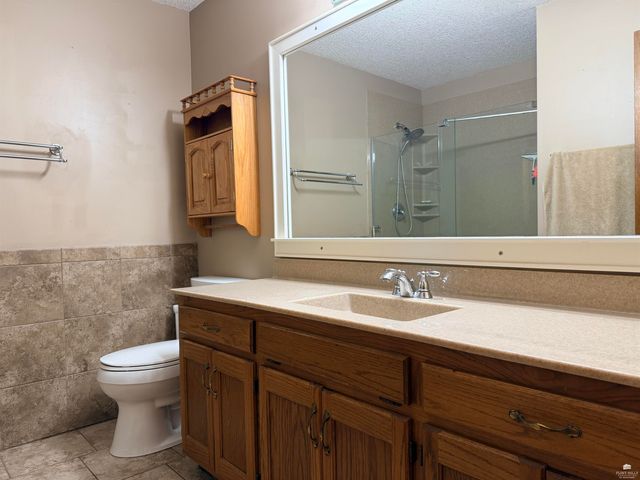 2717 Brookhollow Court, Manhattan, KS 66503