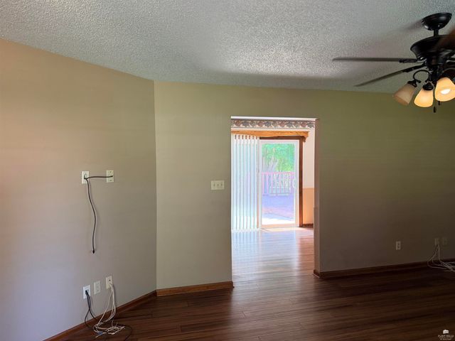 2717 Brookhollow Court, Manhattan, KS 66503