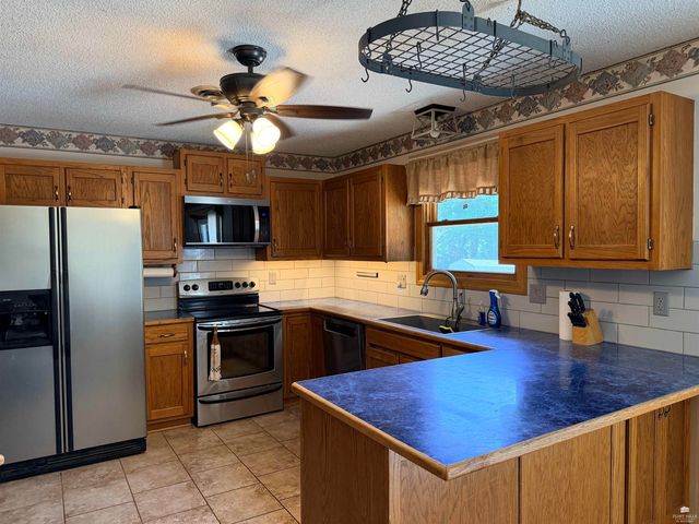 2717 Brookhollow Court, Manhattan, KS 66503