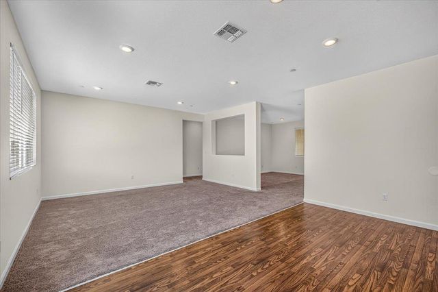 7157 E University Avenue, Fresno, CA 93737