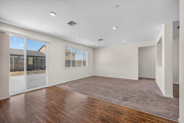 7157 E University Avenue, Fresno, CA 93737