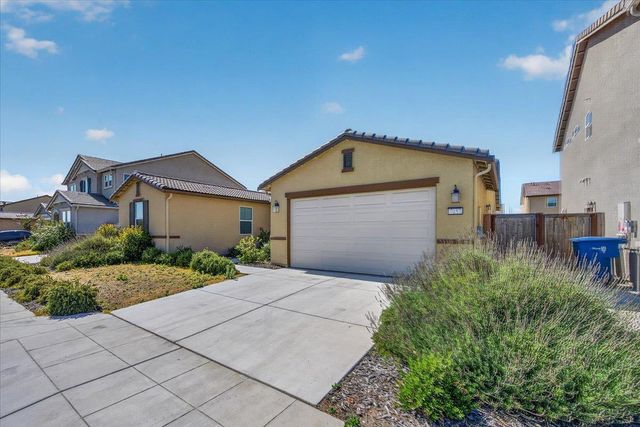7157 E University Avenue, Fresno, CA 93737