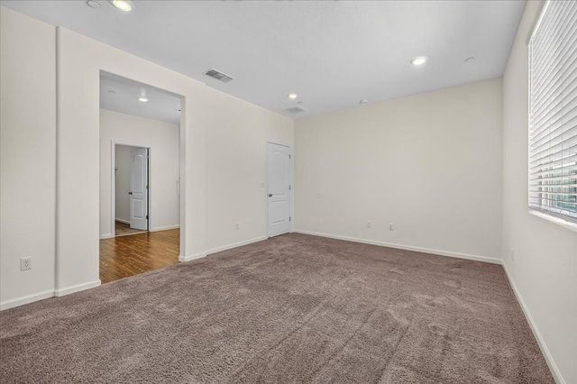 7157 E University Avenue, Fresno, CA 93737