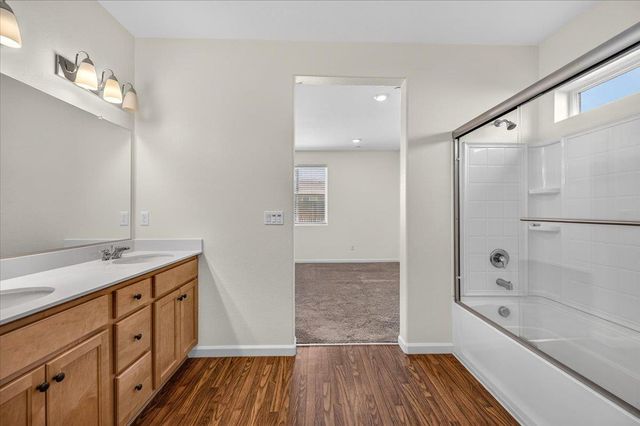 7157 E University Avenue, Fresno, CA 93737