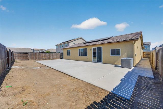 7157 E University Avenue, Fresno, CA 93737