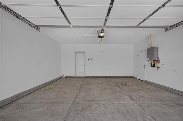 7157 E University Avenue, Fresno, CA 93737