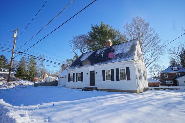 2 Kirk Street, Nashua, NH 03064