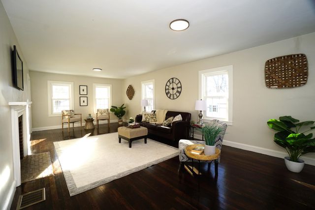 2 Kirk Street, Nashua, NH 03064