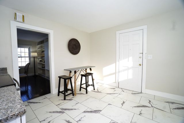 2 Kirk Street, Nashua, NH 03064