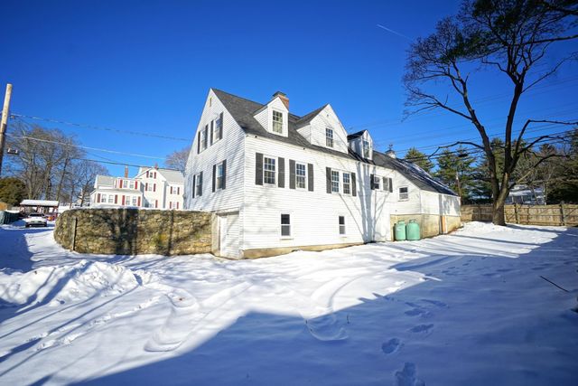 2 Kirk Street, Nashua, NH 03064