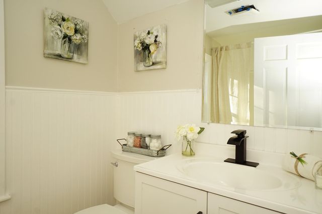 2 Kirk Street, Nashua, NH 03064