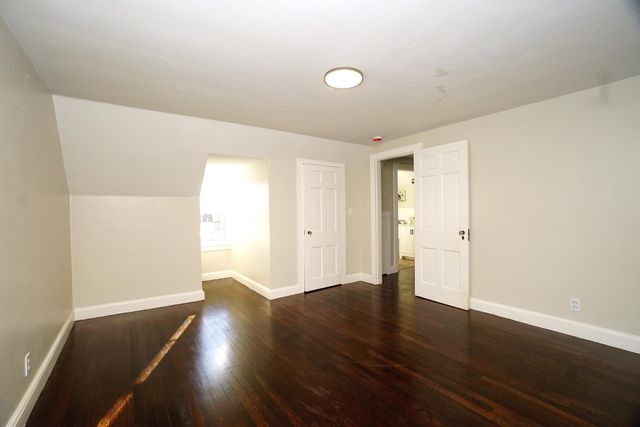 2 Kirk Street, Nashua, NH 03064