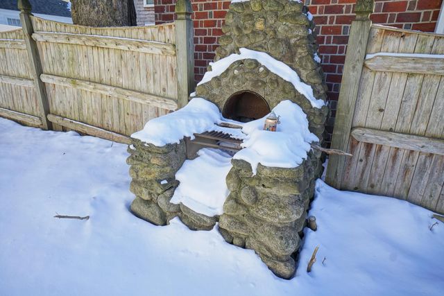 2 Kirk Street, Nashua, NH 03064