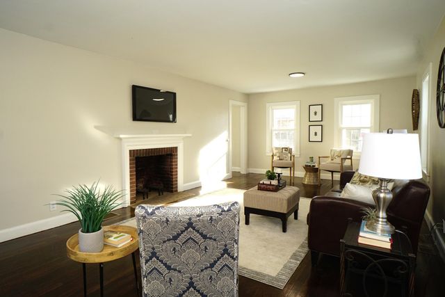 2 Kirk Street, Nashua, NH 03064