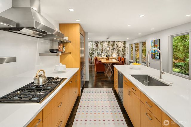 7 Lewis Lane, Mercer Island, WA 98040