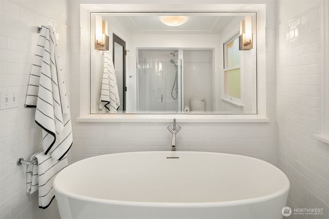 7 Lewis Lane, Mercer Island, WA 98040