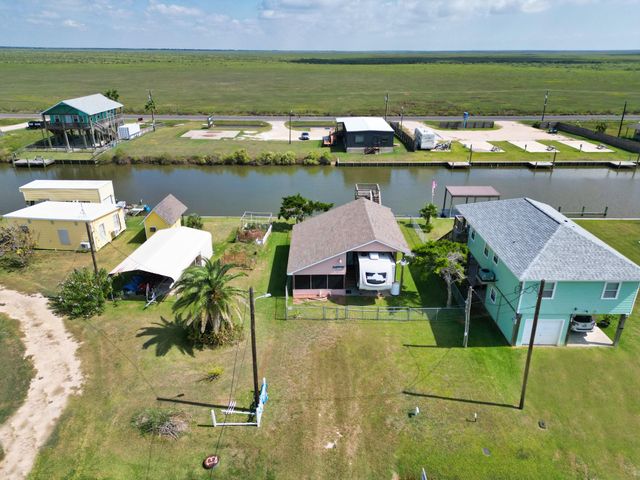 867 County Road 299, Sargent, TX 77414