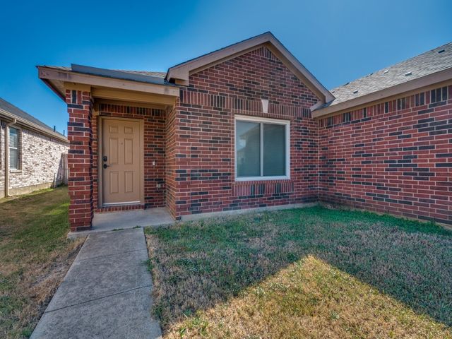 7411 Marsland Lane, Arlington, TX 76001