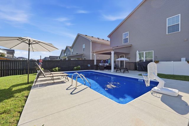 1501 Flemishbond Path, Lexington, KY 40509