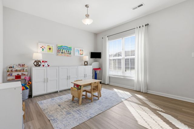 1501 Flemishbond Path, Lexington, KY 40509