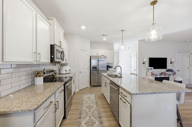 1501 Flemishbond Path, Lexington, KY 40509