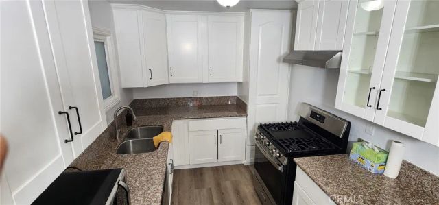 1221 N Ross, Santa Ana, CA 92701