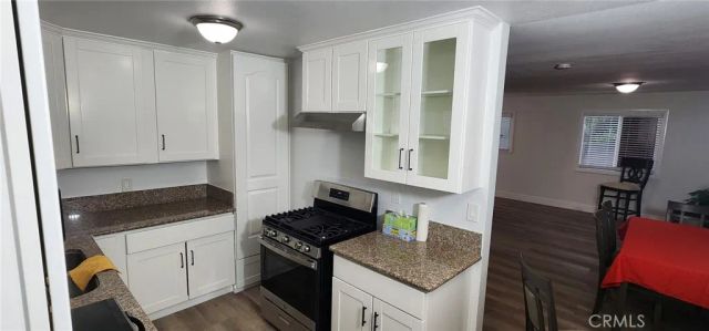 1221 N Ross, Santa Ana, CA 92701