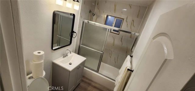 1221 N Ross, Santa Ana, CA 92701