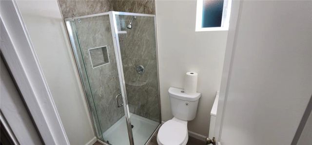 1221 N Ross, Santa Ana, CA 92701