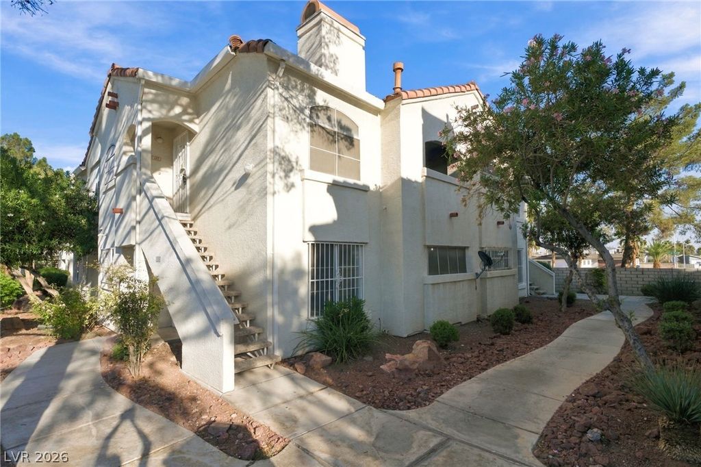 4500 West Lake Mead Boulevard 102, Las Vegas, NV 89108 — exterior