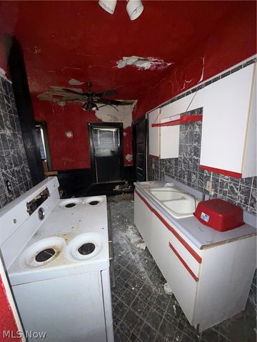 2198 E 86th Street, Cleveland, OH 44106