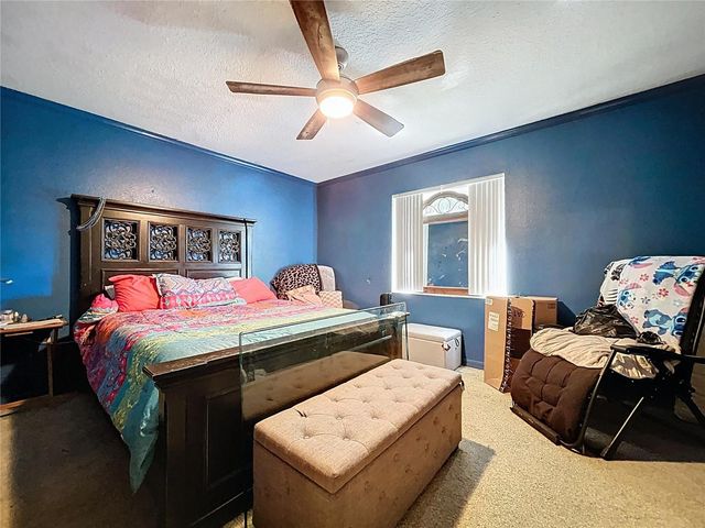 8402 SOUTHWOOD PINES STREET, Lithia, FL 33547