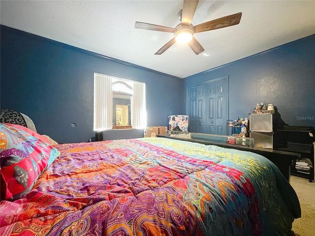 8402 SOUTHWOOD PINES STREET, Lithia, FL 33547
