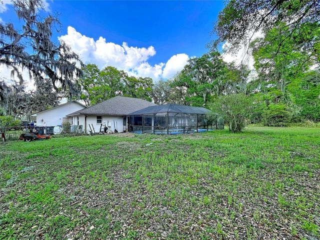 8402 SOUTHWOOD PINES STREET, Lithia, FL 33547