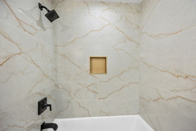 7413 S King Drive, Chicago, IL 60619