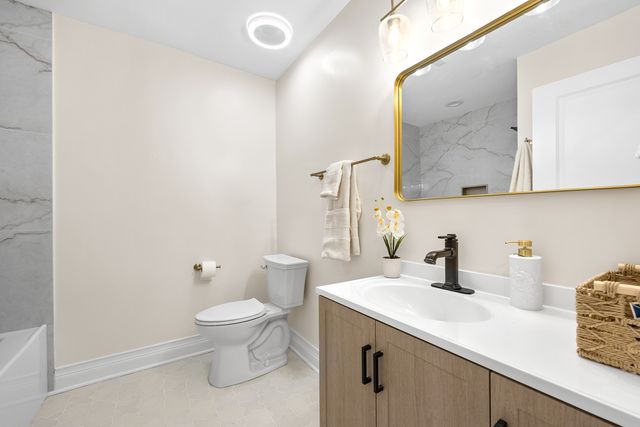 7413 S King Drive, Chicago, IL 60619