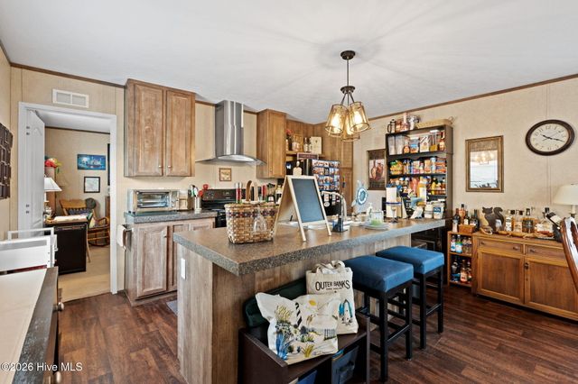 211 NE 76th Street, Oak Island, NC 28465