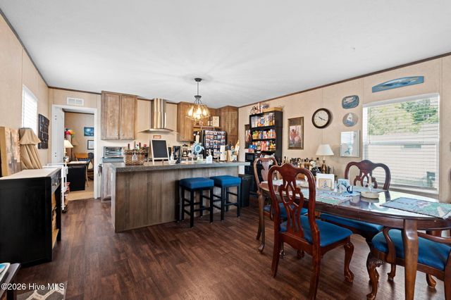 211 NE 76th Street, Oak Island, NC 28465